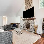 Family Home In Big Bass Lake With Fire Pit And Deck!